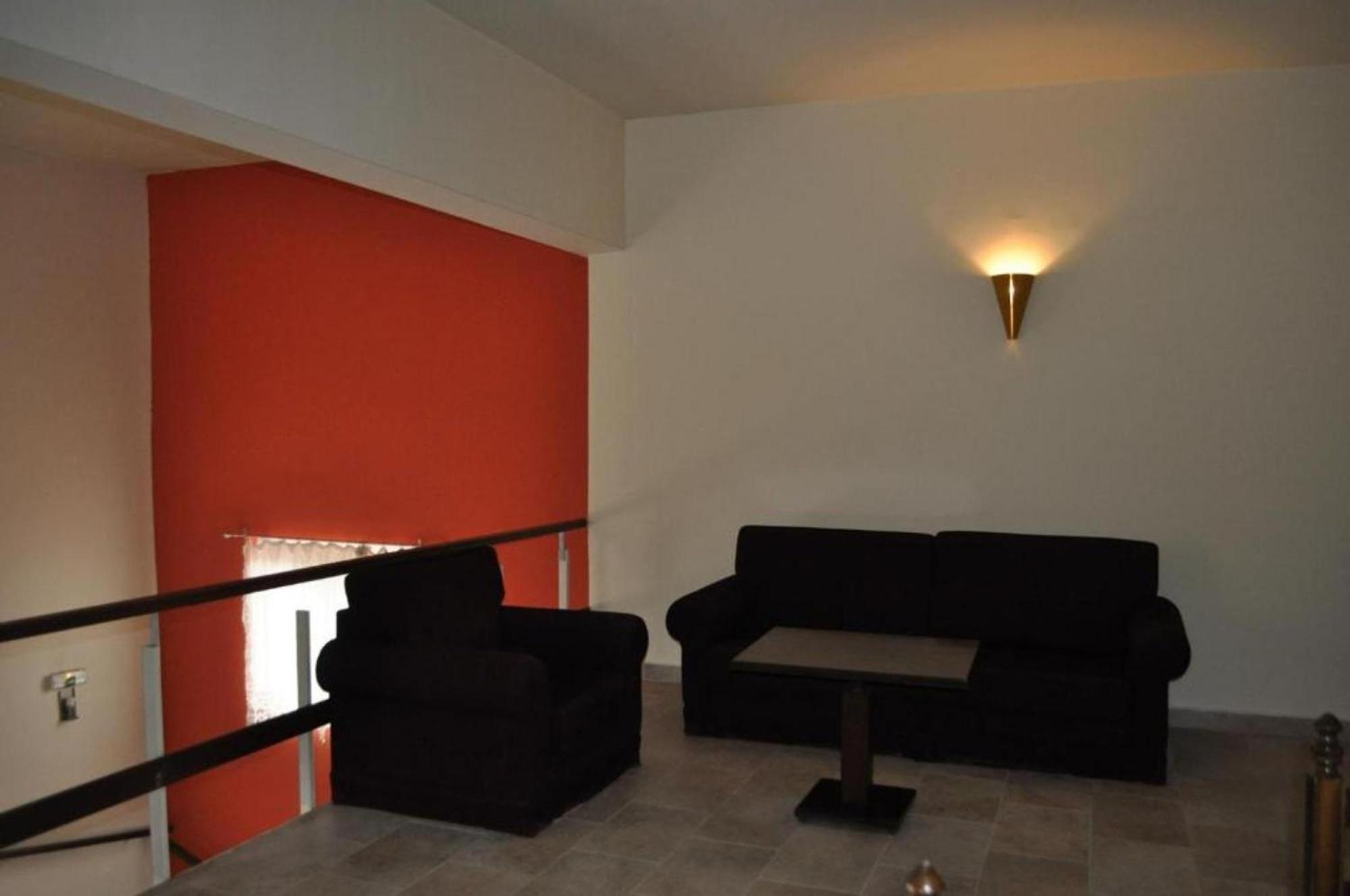 Okeania Seafront Rooms In Kaména Voúrla Eksteriør bilde